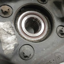 33406797570 achsschenkel